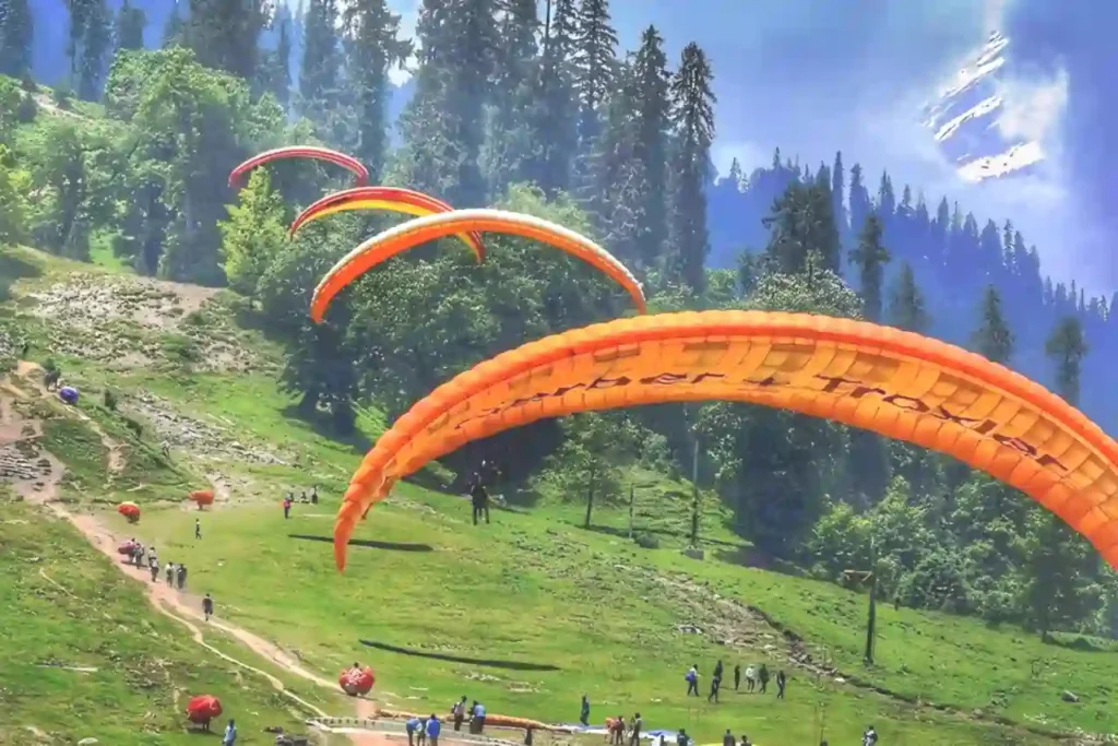 Paraglidding in 3 Day Manali Itinerary for Family